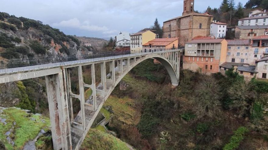 Ortigosa busca farmacéutico: "Es el pueblo ideal para iniciar una carrera y formar una familia en un entorno privilegiado"