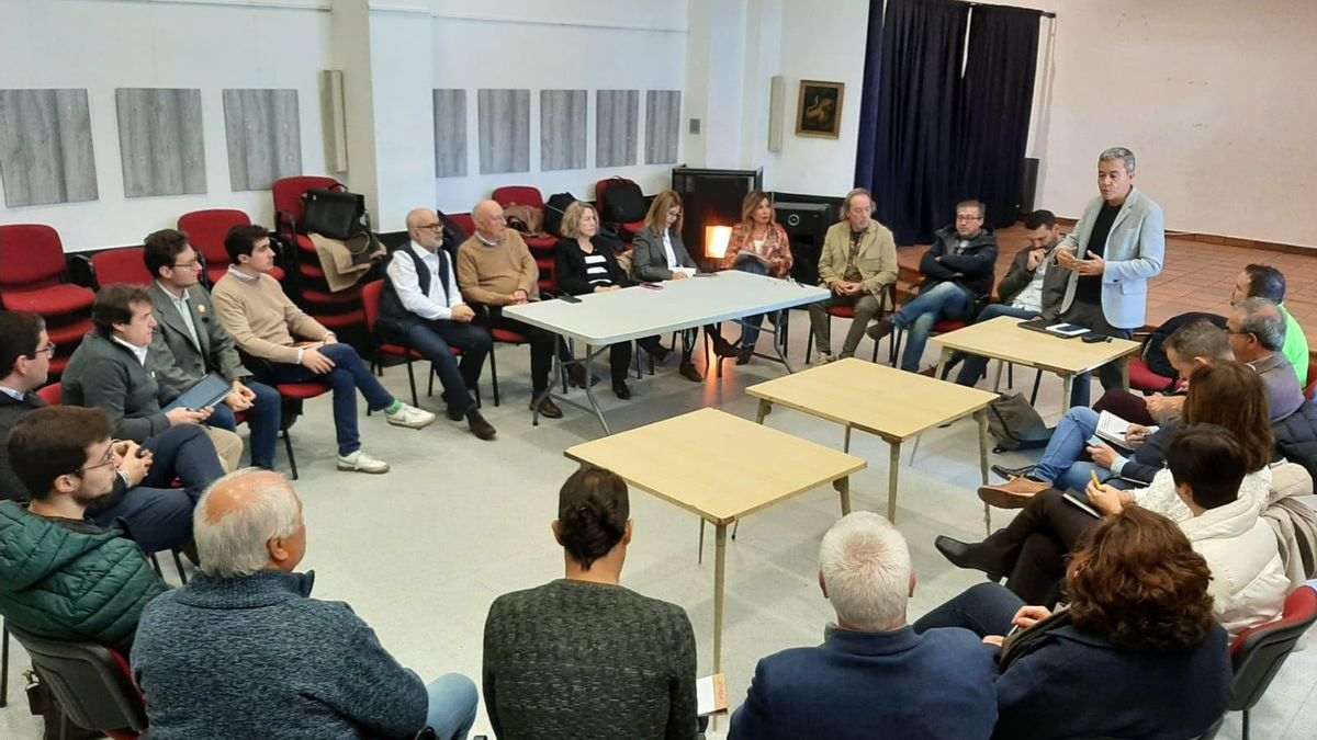 Reunión de los partidos municipales y provinciales en Castilla y León, este fin de semana.