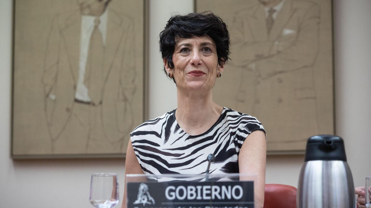 Elma Saiz pide no azuzar el miedo en las pensiones y confía en que el informe de la AIReF en 2026 será favorable