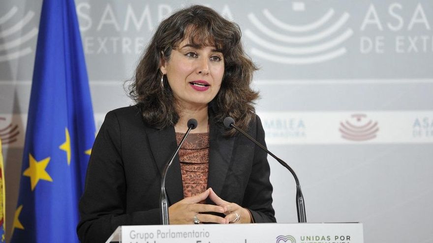 Unidas por Extremadura acusa a las eléctricas de pensar que están "por encima de la ley"