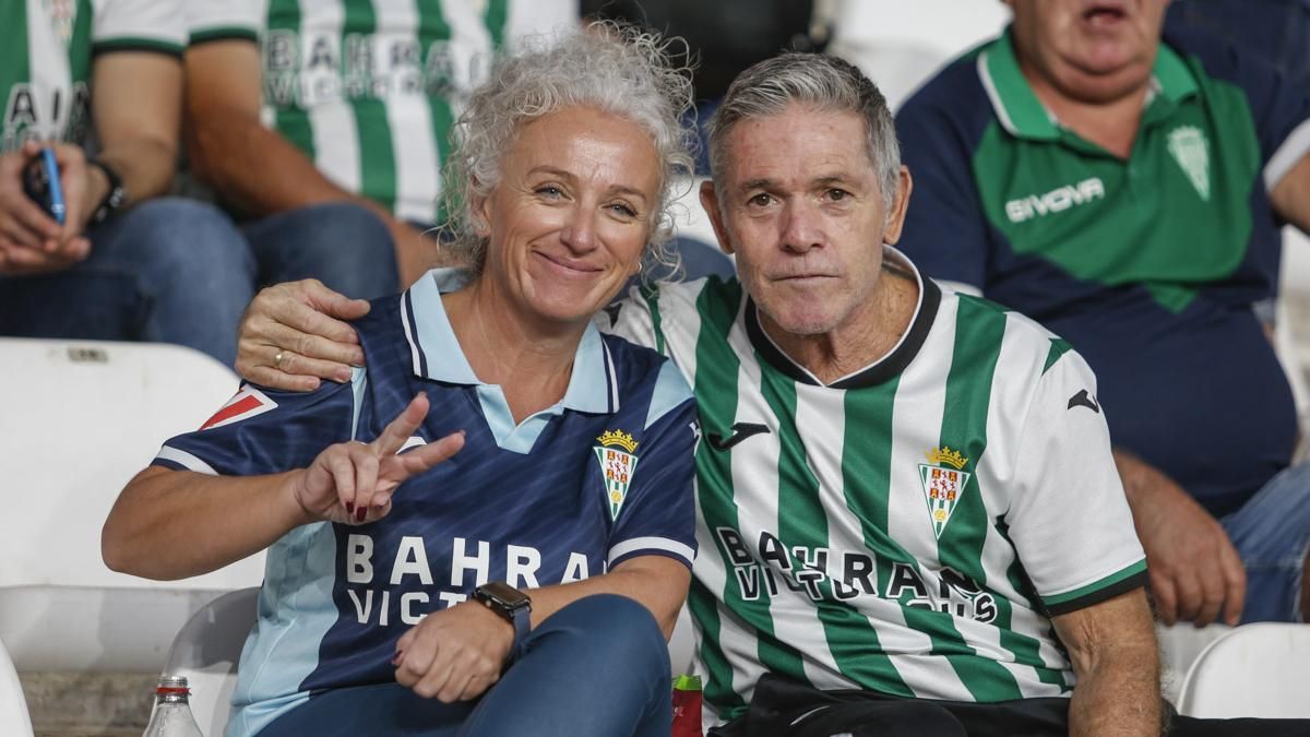 Grada Blanquiverde del Córdoba CF - CD Tenerife