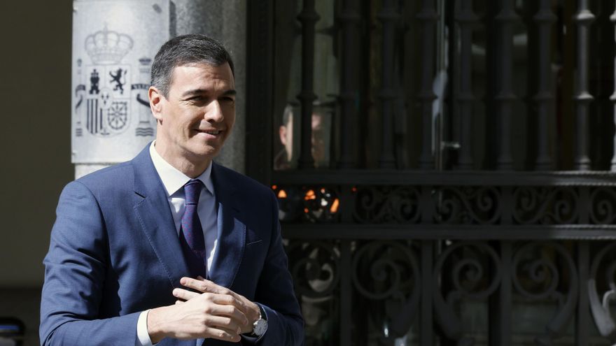 El presidente del Gobierno, Pedro Sánchez, a su llegada al acto celebrado con motivo de los cuatro años del comienzo de la lucha contra el covid, este miércoles en Madrid. EFE/Javier Lizón