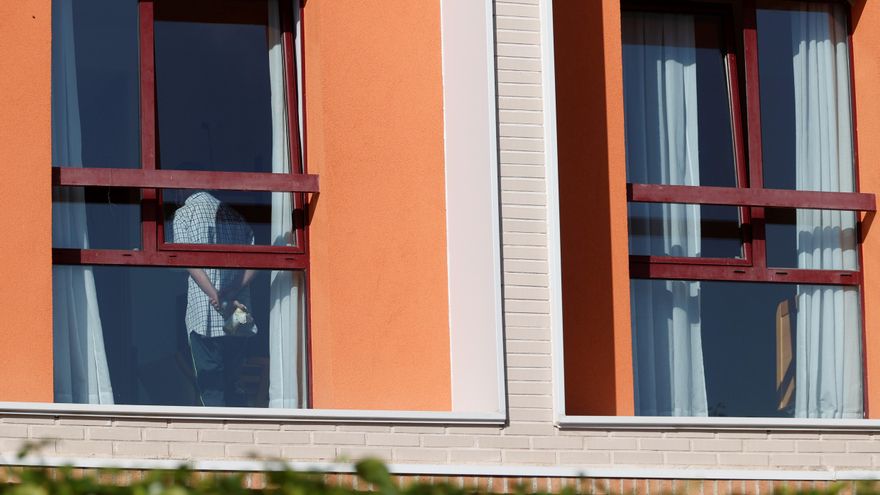 La oposición madrileña pide justicia para los fallecidos en las residencias en pandemia