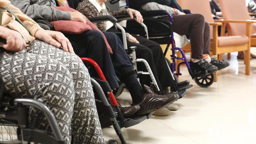 El polémico decreto de Dependencia elimina el informe social y extingue la prestación si no se hace efectiva en tres meses