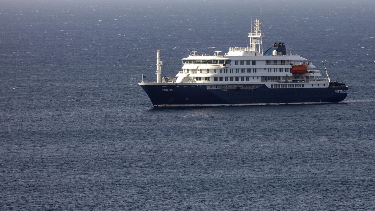 La OMS negocia con España que el crucero con el brote de hantavirus se dirija a Canarias