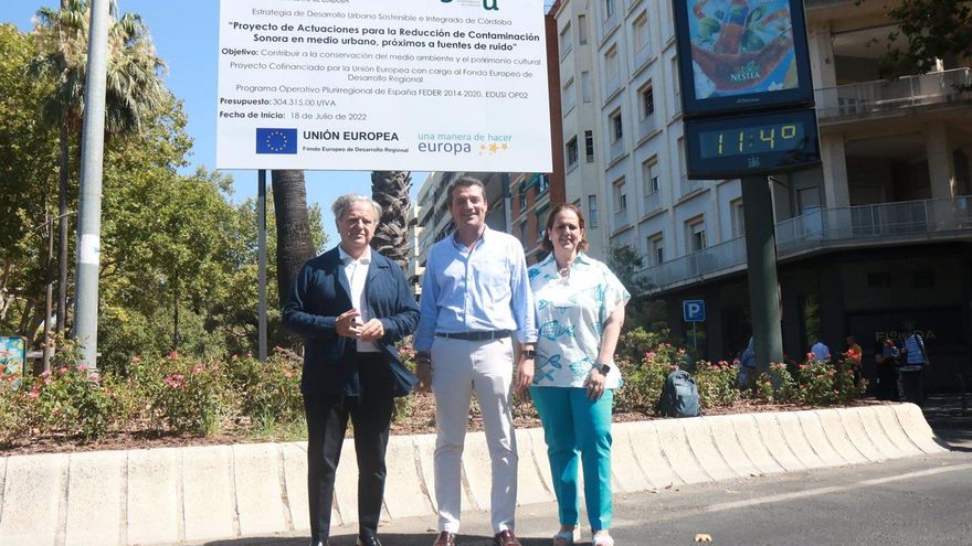 El Ayuntamiento ensaya un nuevo asfalto para reducir el ruido del tráfico