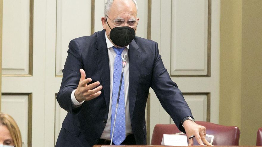 Casimiro Curbelo defiende el puerto de Fonsalía: "O bien lo hace este Gobierno o el que entre"