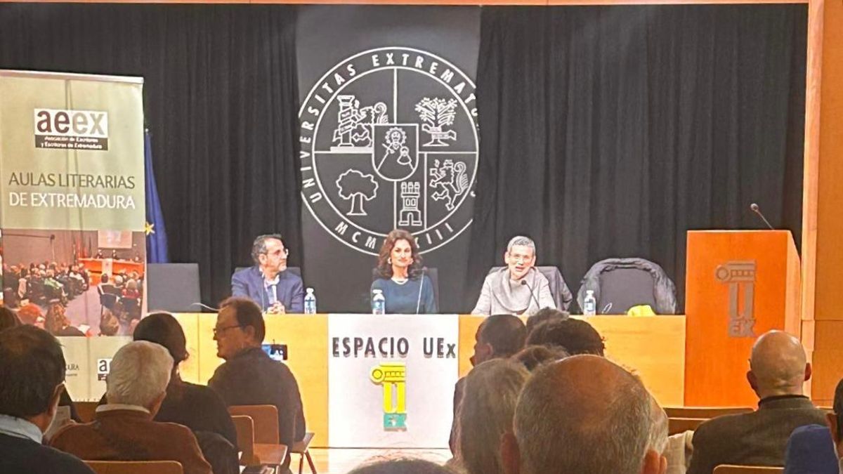 Las Aulas Literarias de Extremadura celebran un febrero de encuentros con voces clave de la creación contemporánea