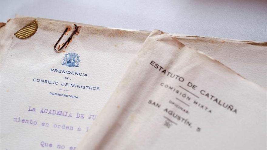 Documentos llegados a la sede de la Fundación Juan Negrín, entre los que se encuentran los relativos a las transferencias de realizadas a la Generalitat de Cataluña