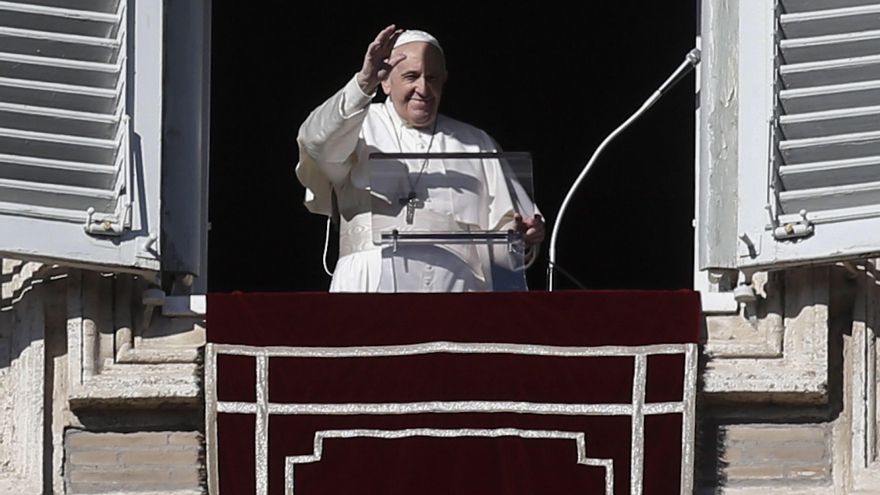 El papa pide pasillos humanitarios para menores migrantes no acompañados