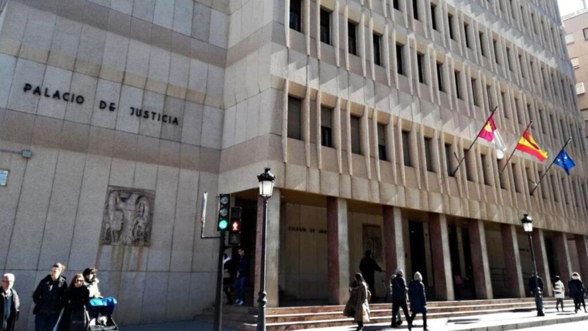 Cientos de rifles ilegales vendidos desde una nave en Hellín: hay dos acusados que pueden ir 12 años a la cárcel