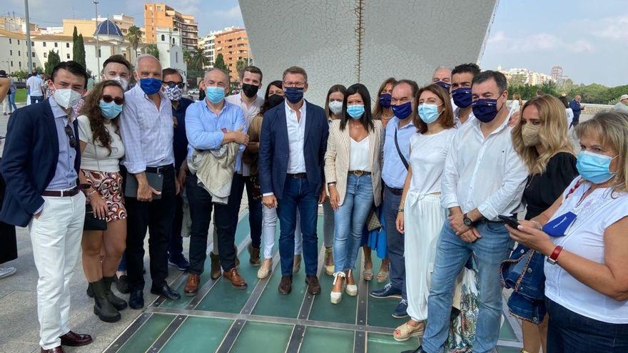 Feijóo, a su llegada a la Convención del PP en Valencia