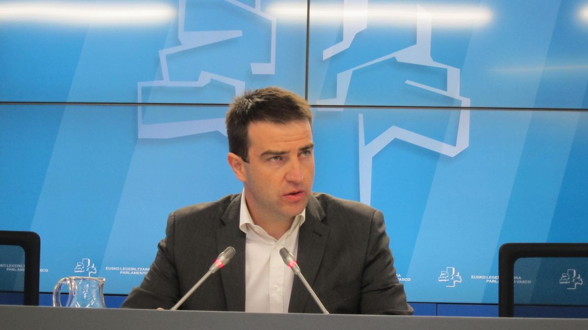 Maneiro (UPyD) dice que no hay avances y que el Gobierno vasco y lehendakari "no tienen propuesta o no la dicen"