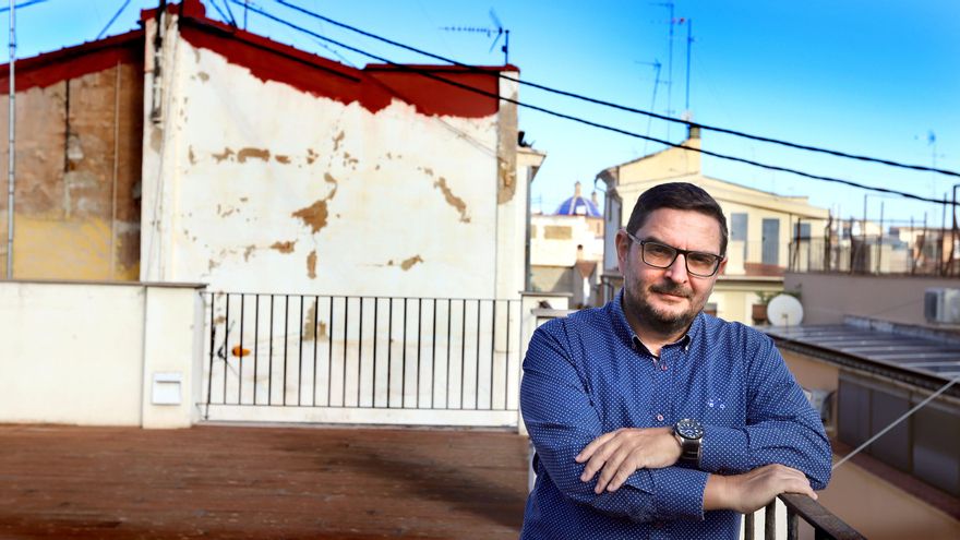 “En l’àmbit acadèmic encara hi ha molt feina per fer, en el sentit que estan encara molt centrats en els noms de sempre i s’estudien pocs autors actuals i novells”, sosté Xavier Aliaga.