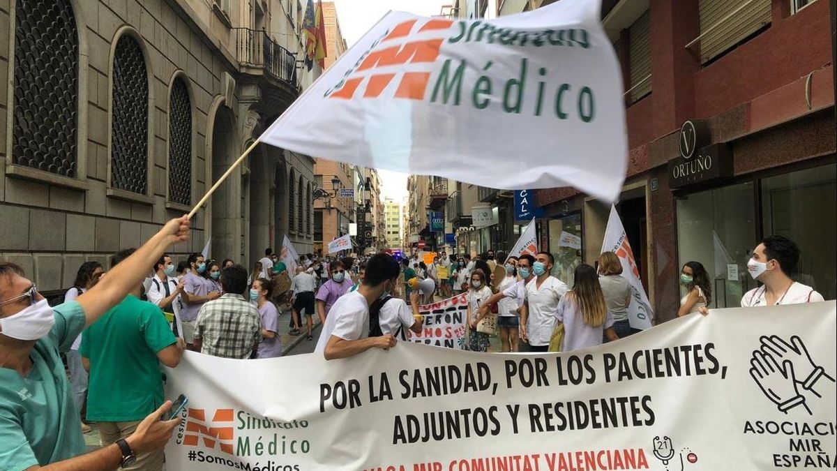 Momento de una de las movilizaciones convocadas por los MIR en València.