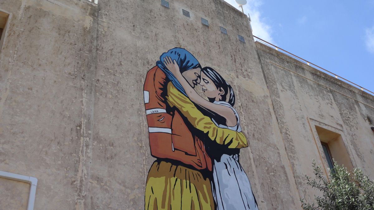 Imagen de uno de los murales en Lampedusa.