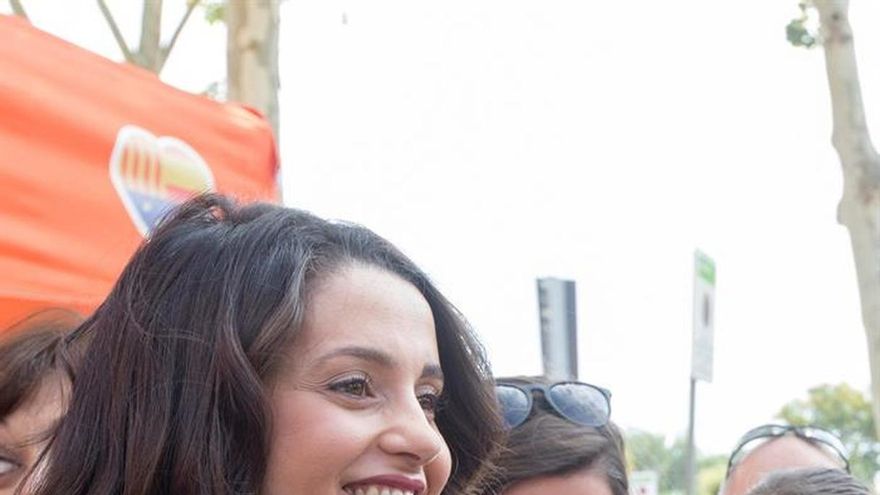 Cs ve "humanitario" acoger al Aquarius y pide liderar posición común en la UE