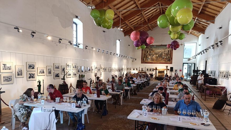 Valdepeñas celebra su I Concurso Nacional de Catadores de Vino
