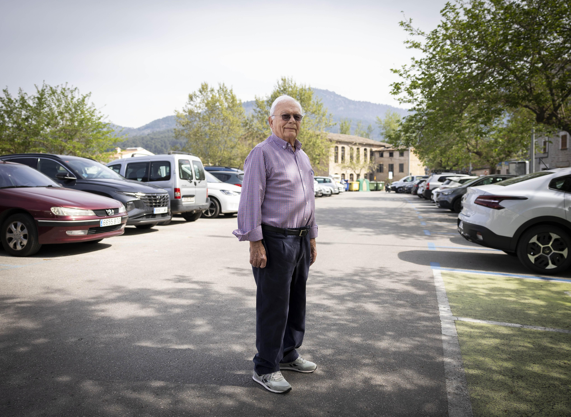 Pedro Suau, resident a Sóller: "Si no toquen la plaça no s'inundarà. Si es volen baixar tres metres per fer un pàrquing..."