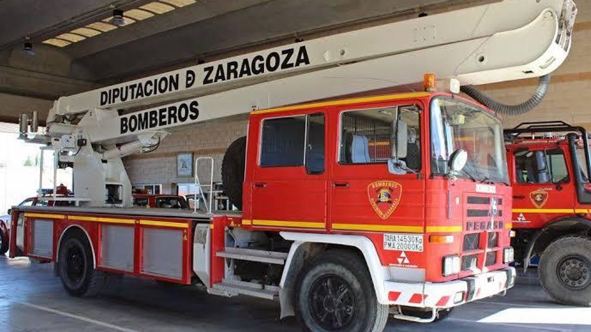 Muere un bombero de la Diputación de Zaragoza mientras trabajaba en la extinción de un incendio en Calatorao