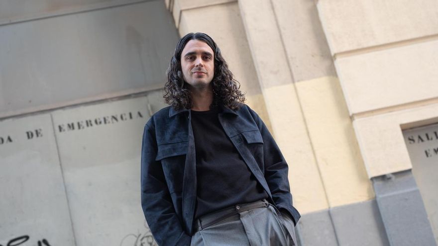 Pedro Pastor, cantautor: "El fascismo ha encontrado en las redes un método de propaganda infalible y la izquierda no ha sabido reaccionar"