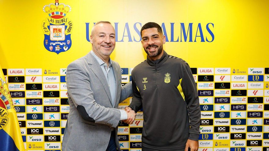 La UD Las Palmas renueva a Álex Suárez hasta 2026