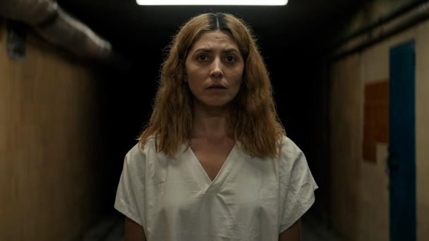 'Los renglones torcidos de Dios', una adaptación para quitar el poso franquista de la novela