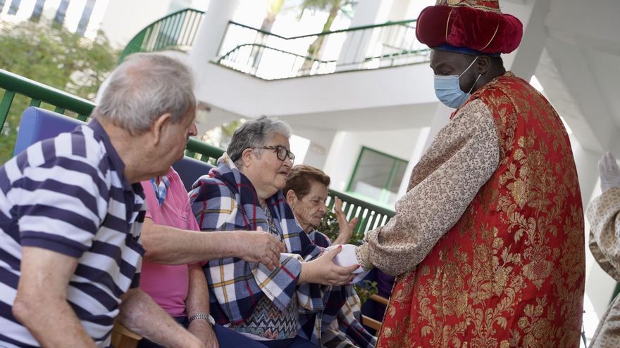 Los Reyes Magos visitan Canarias
