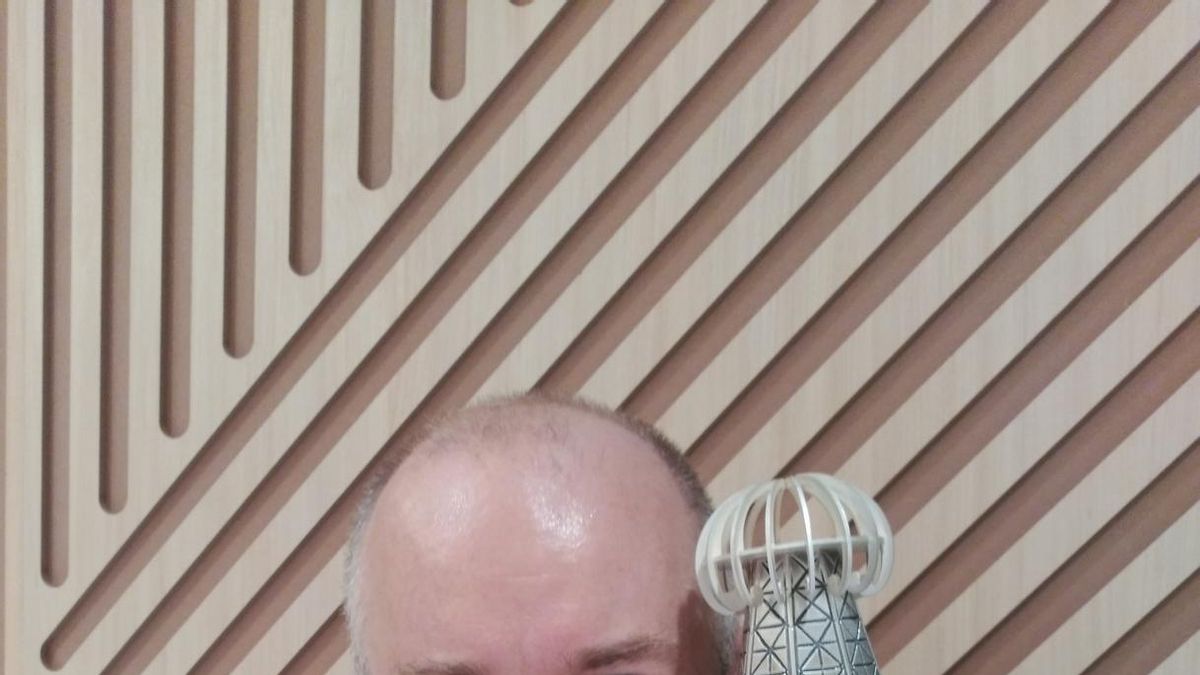 El profesor de la UPNA Joaquín Sevilla recibe el Premio Tesla de divulgación científica