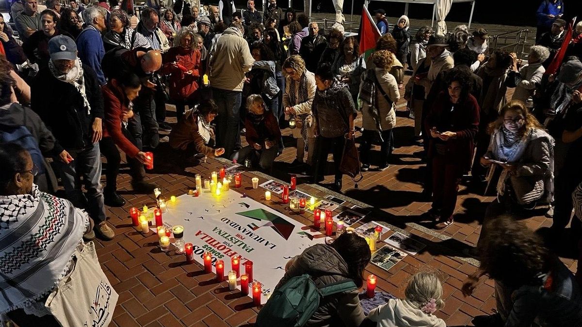 Vigilia por Gaza en Las Canteras.