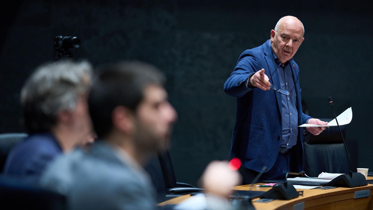 Vox recurre a ETA para tumbar una condena del Parlamento de Navarra al asesinato machista de Sarriguren