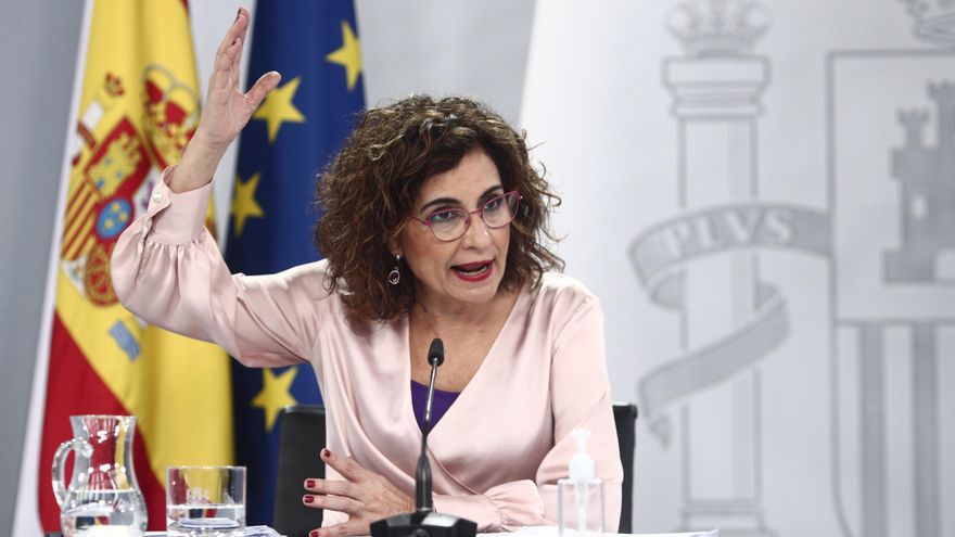 La ministra portavoz y ministra de Hacienda, María Jesús Montero, interviene en rueda de prensa posterior al Consejo de Ministros celebrado en Moncloa, a 16 de marzo de 2021.