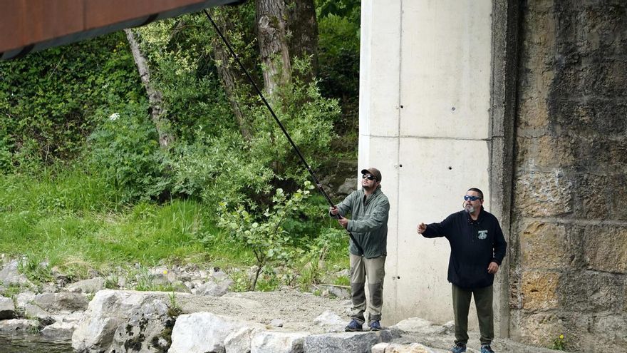 El cierre de la temporada del salmón en Asturias certifica la mala situación de la especie con mínimo histórico de capturas