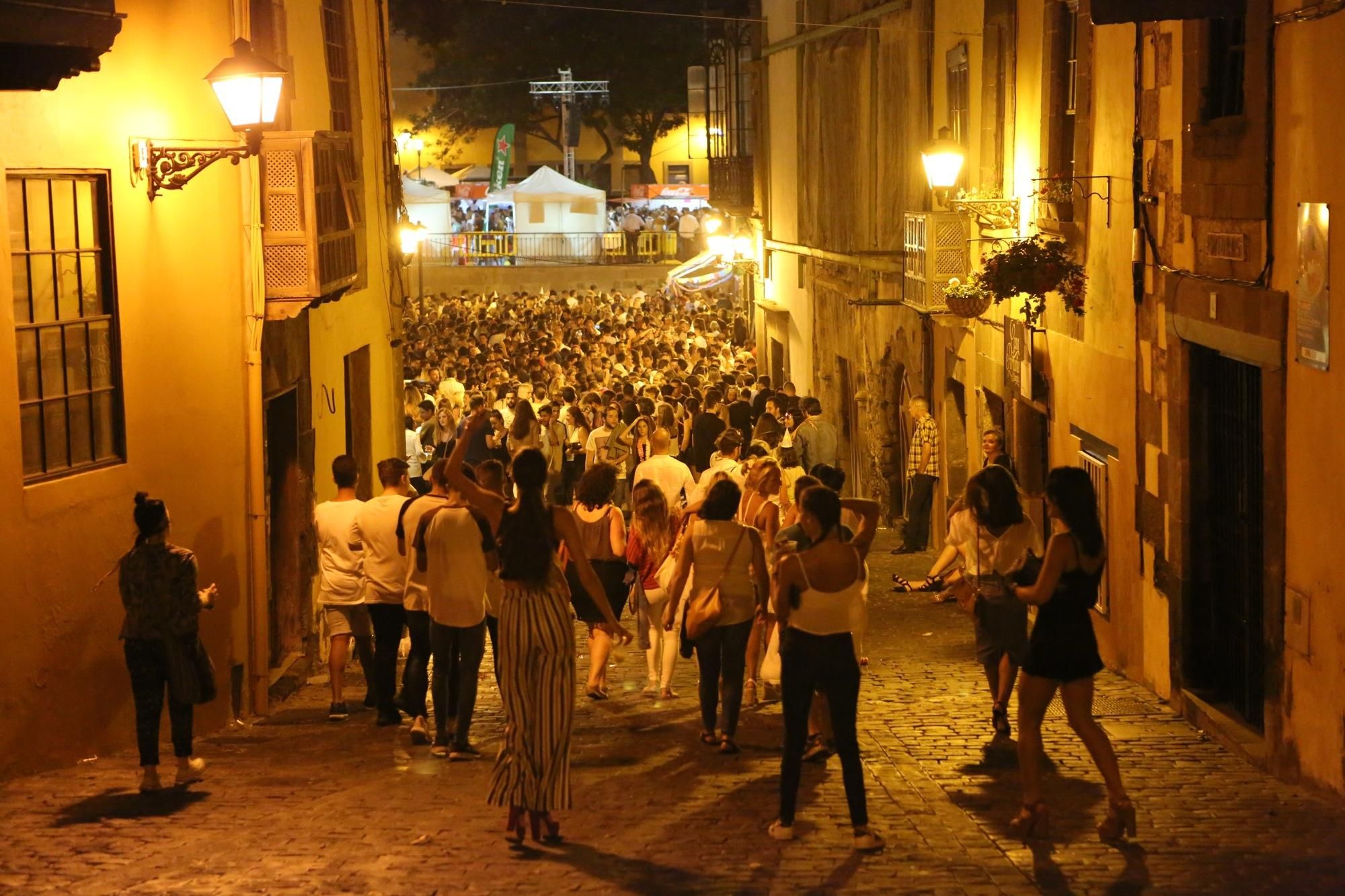 Campanadas de verano en Vegueta. (Alejandro Ramos).