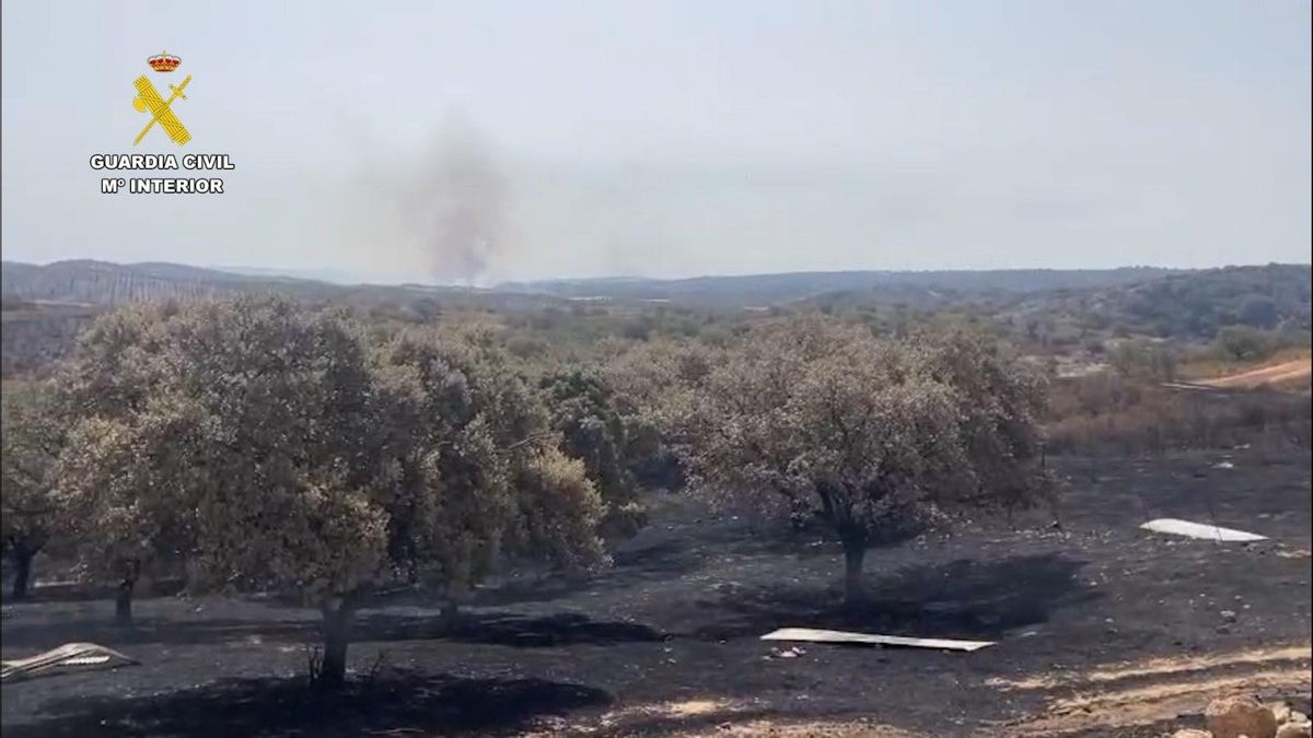 Una radial usada para demoler una nave generó el incendio con 1.800 hectáreas quemadas y 400 desalojos en Huelva