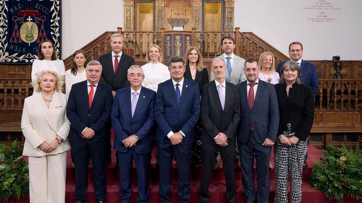 Toma de posesión de cargos del equipo rectoral de Carmelo García en la Universidad de Alcalá, con mandato hasta 2032