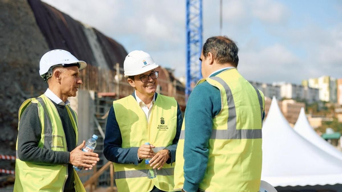 Obras Públicas (CC) ‘trampea’ los datos de licitaciones desiertas: no ha habido en la consejería, pero sí en sus organismos