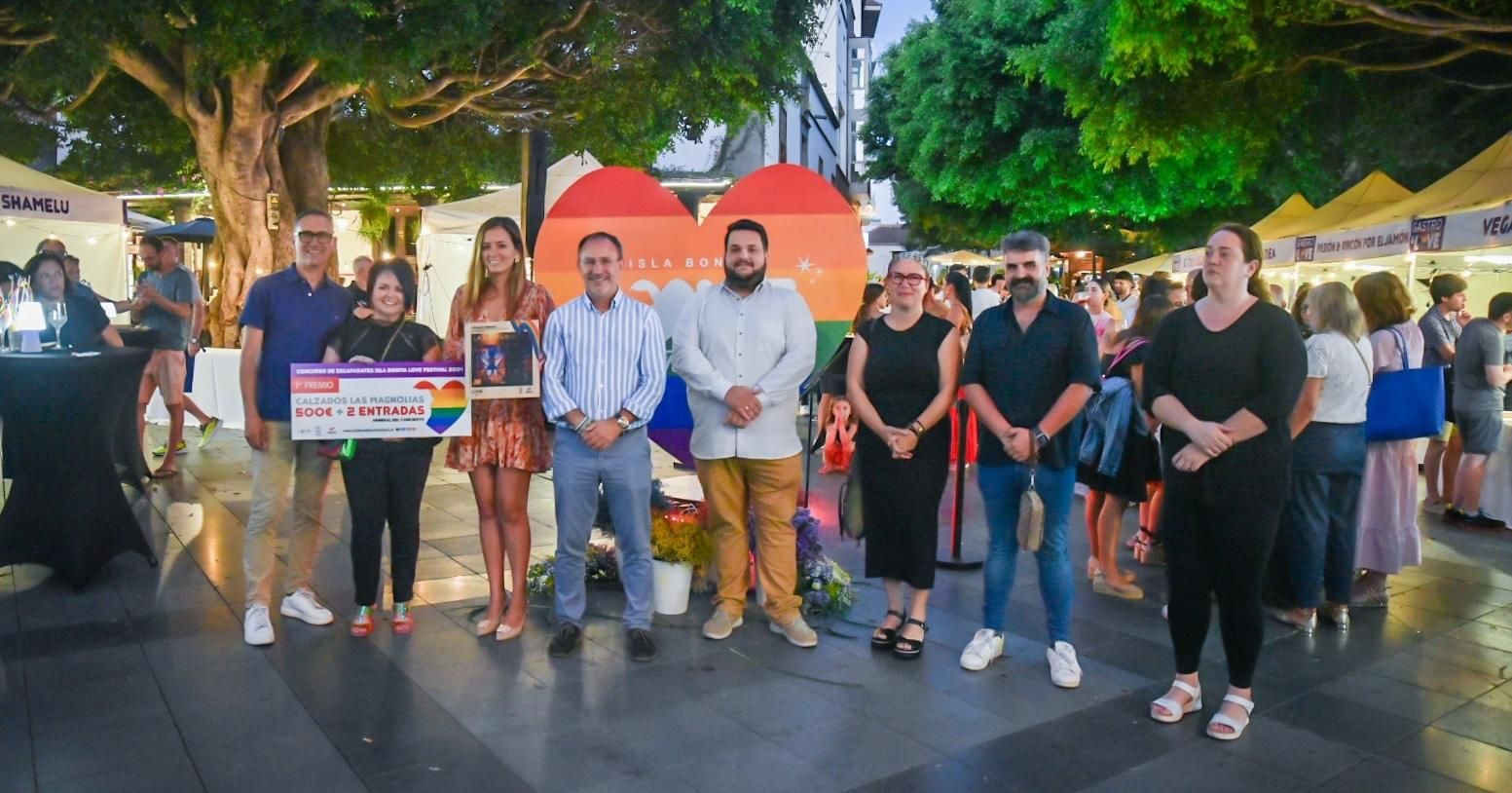 ‘Calzados Las Magnolias’ gana el concurso de escaparates del Isla Bonita Love Festival 2024.