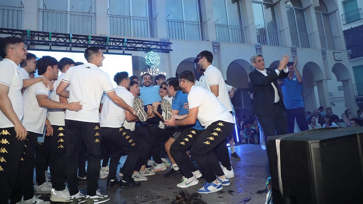 Lucena vibra con el ascenso a Segunda RFEF