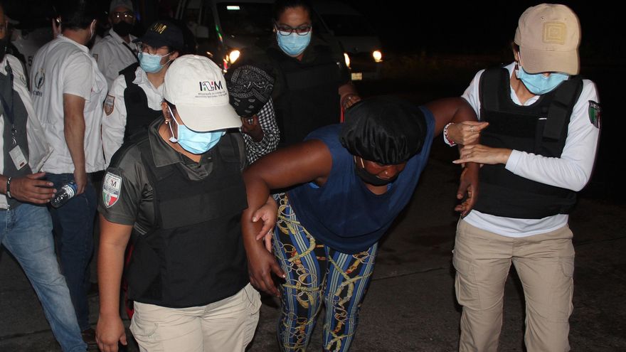 Agentes mexicanos disuelven cuarta caravana migrante en el estado de Chiapas