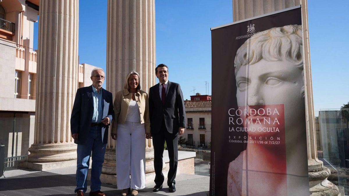 (De izquierda a derecha) Desiderio Vaquerizo, Isabel Albás y José María Bellido, en la presentación de la exposición 'Córdoba romana: la ciudad oculta'.