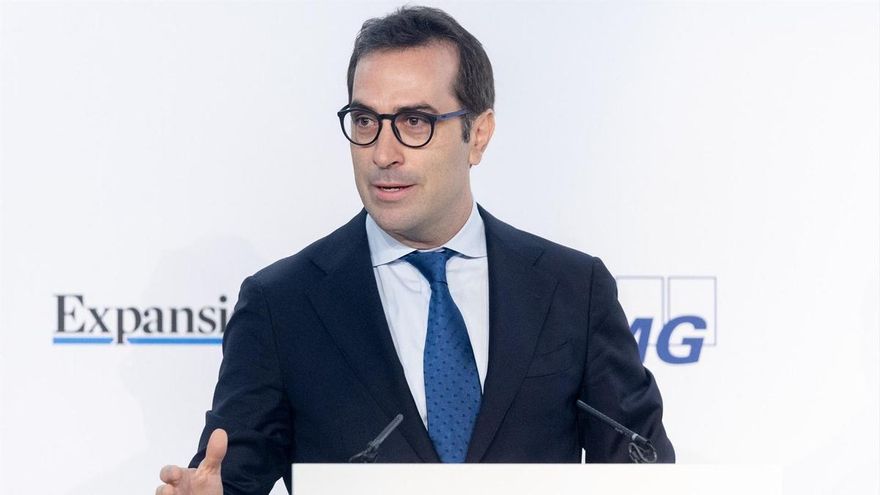 El vicepresidente primero y ministro de Economía, Comercio y Empresa, Carlos Cuerpo, durante la primera jornada del XVII Encuentro Financiero- Sector Bancario, Fundación Rafael del Pino, a 28 de septiembre de 2026, en Madrid (España).