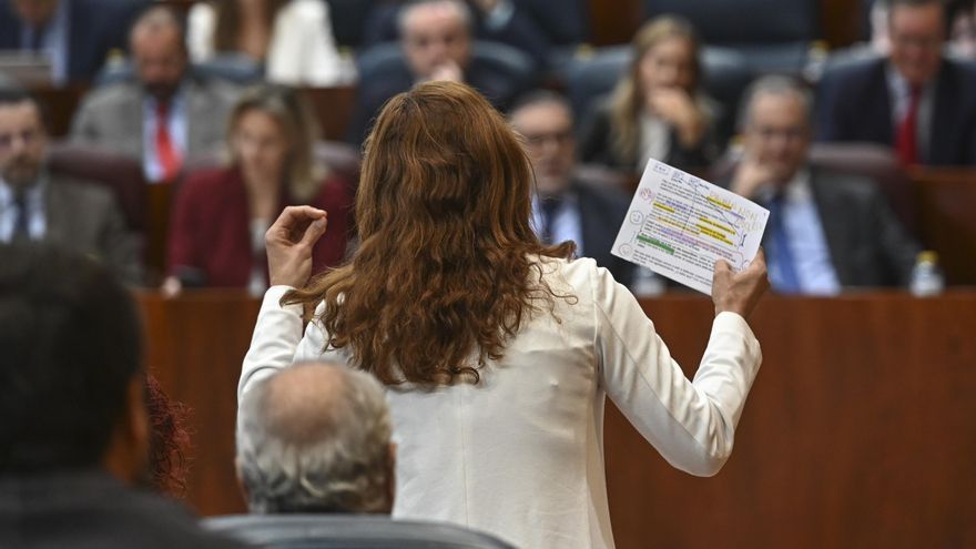 Mónica García en el pleno de la Asamblea de Madrid del 10 de noviembre.