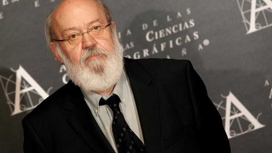 José Luis Cuerda, en observación de un hospital coruñés por un golpe en la cabeza