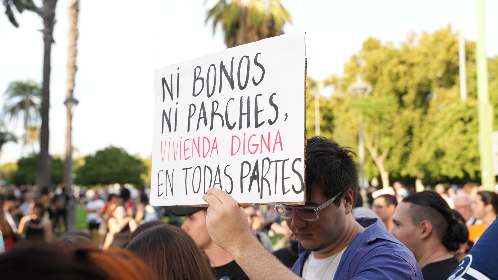 Concentración en Córdoba por la vivienda tras el desahucio de Maricarmen