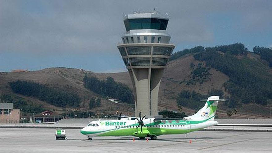 El Gobierno privatizará el control aéreo de los aeropuertos de Gran Canaria y Tenerife