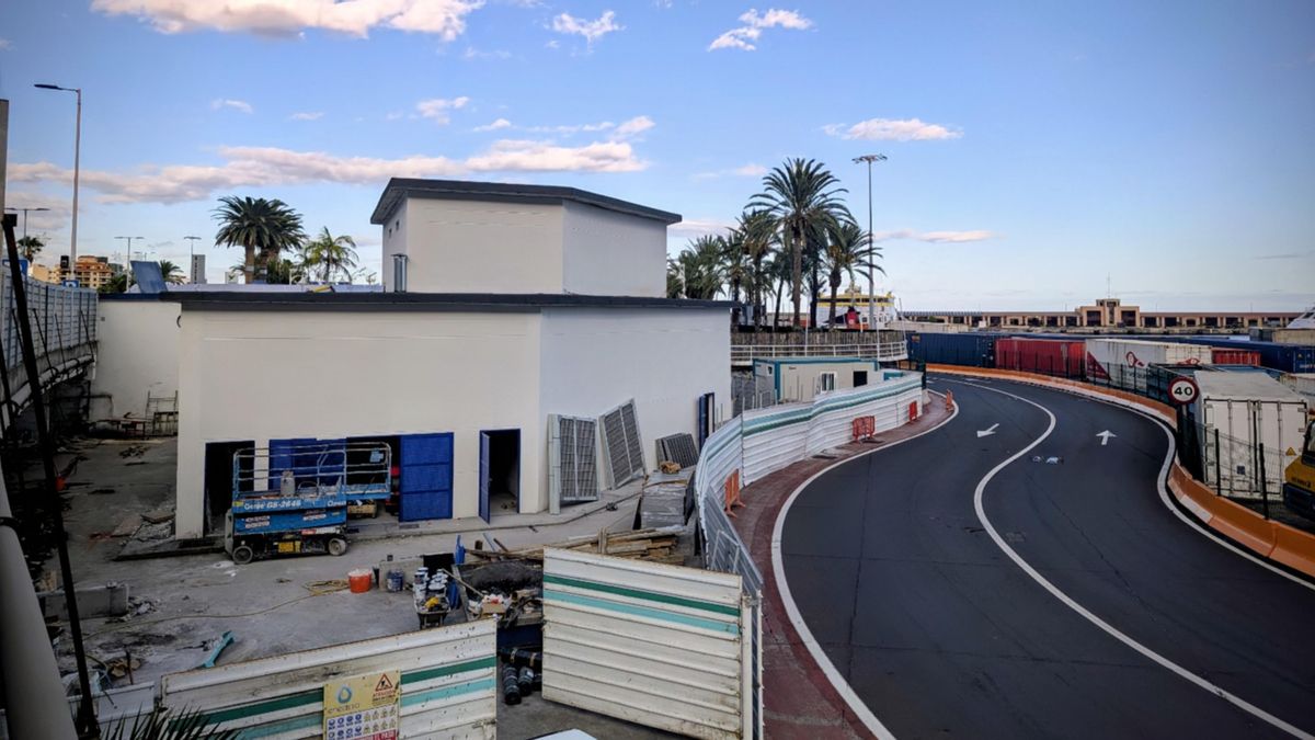 Tres miradas al puerto de Santa Cruz de La Palma (I): un depósito con permiso y un debate pendiente con la ciudad