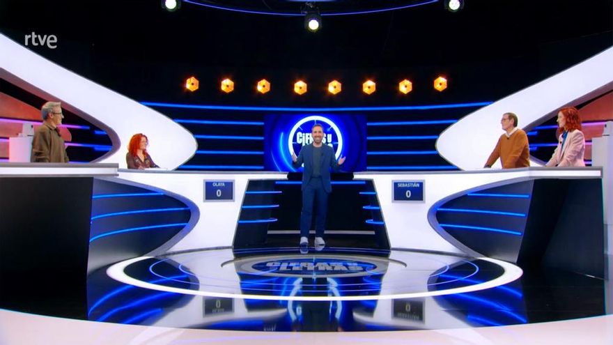 El nuevo 'Cifras y Letras' se estrenó con elogios por mantener la esencia, dudas por las novedades y un espectador "VIP"