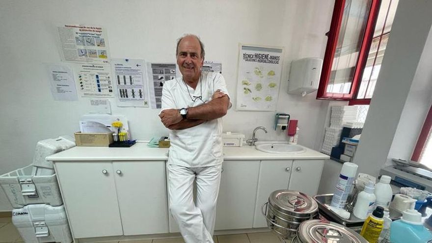 Médicos que trabajan con más de 65 años: "Intentamos que la Sanidad no se muera"