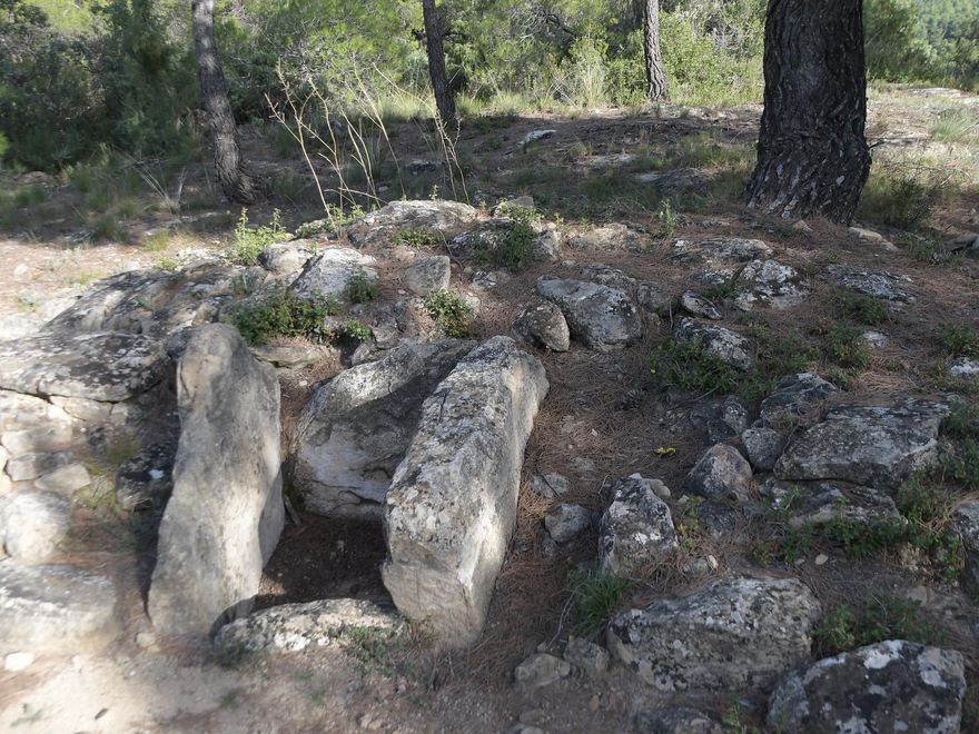 Tumba en la Ruta de los Túmulos Íberos entre Calaceite y Cretas.